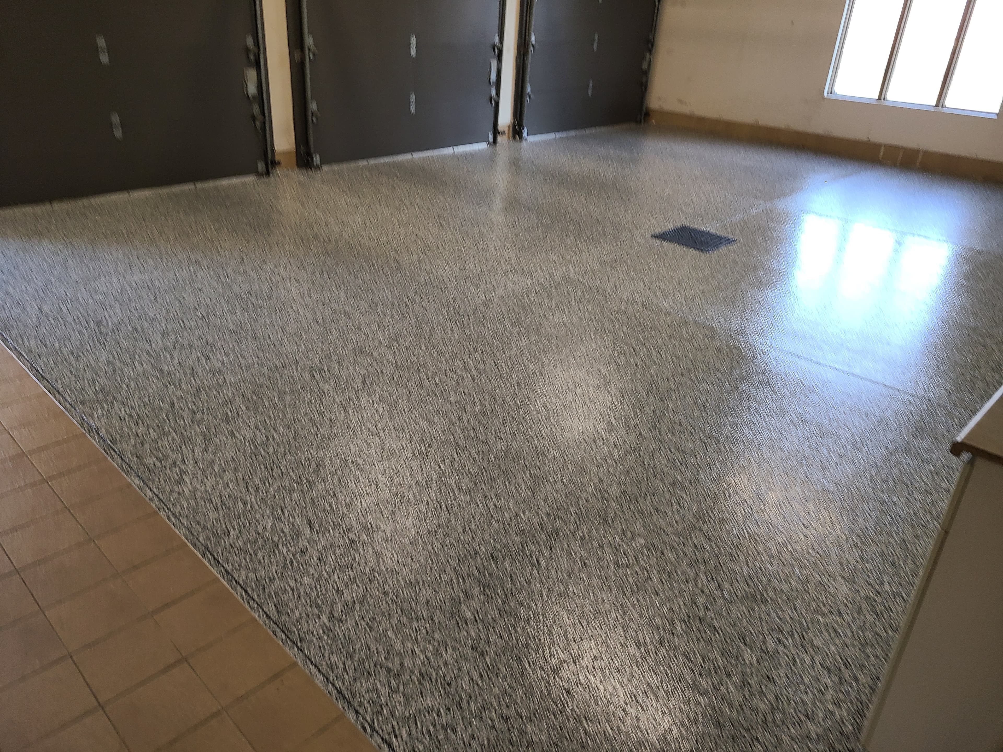 Epoxy garage floor coating with flake finish in Windsor Ontario by Preferred Coating Solutions